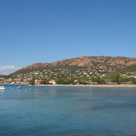 Appartamento Le Belvedere - D4 257 By Interhome Saint-Raphaël